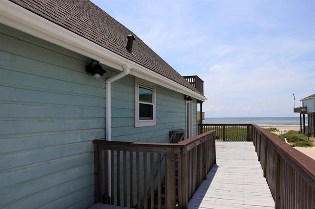 21319 Gulf Drive, Galveston, TX 77554