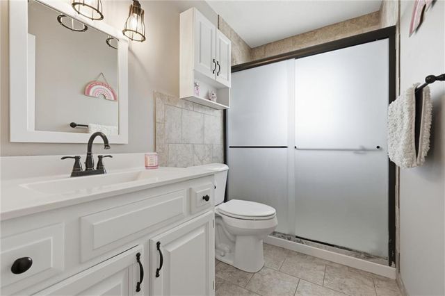 18325 Baxter Road, Lawson, MO 64062