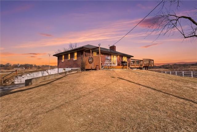 18325 Baxter Road, Lawson, MO 64062