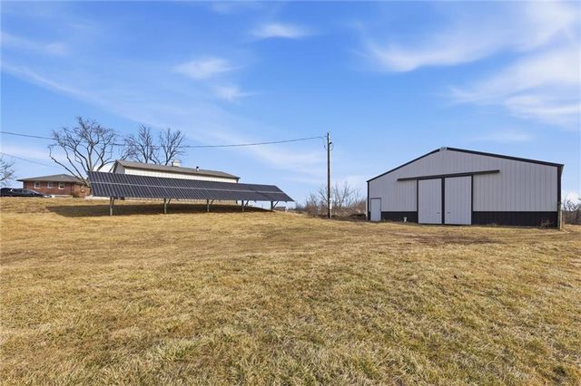 18325 Baxter Road, Lawson, MO 64062