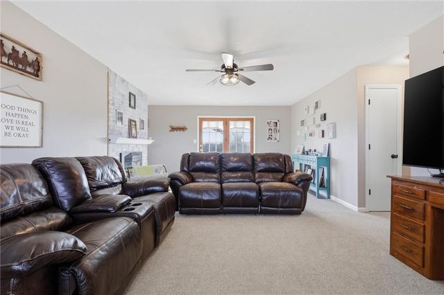 18325 Baxter Road, Lawson, MO 64062