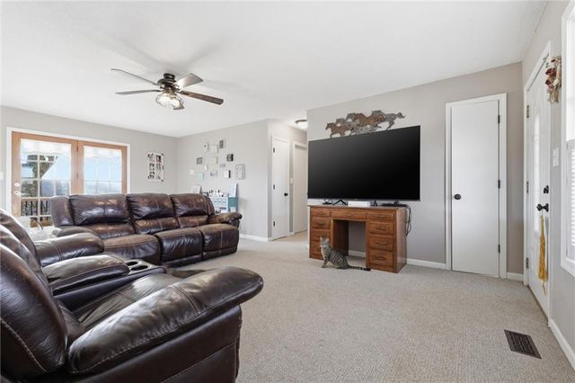 18325 Baxter Road, Lawson, MO 64062