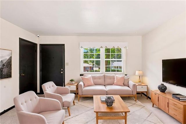 2881 Gwendon Terrace, Decatur, GA 30034