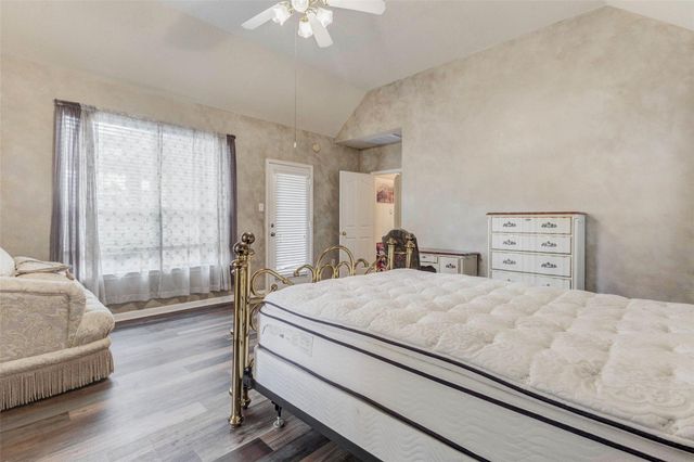 8326 Green Valley Drive, Sugar Land, TX 77479