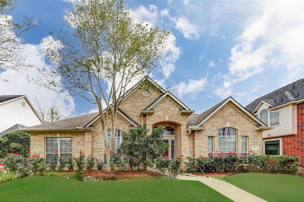 8326 Green Valley Drive, Sugar Land, TX 77479