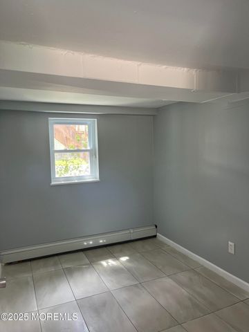140 Main Street, Helmetta, NJ 08828