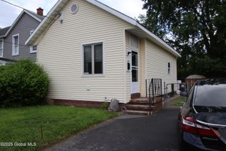 39 Old Mariaville Road, Rotterdam, NY 12306