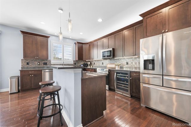 801 Watersmeet Drive, Oxford Charter Township, MI 48371