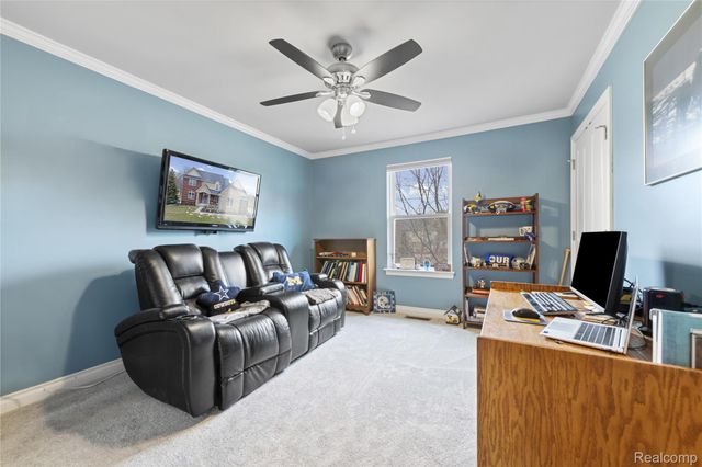 801 Watersmeet Drive, Oxford Charter Township, MI 48371