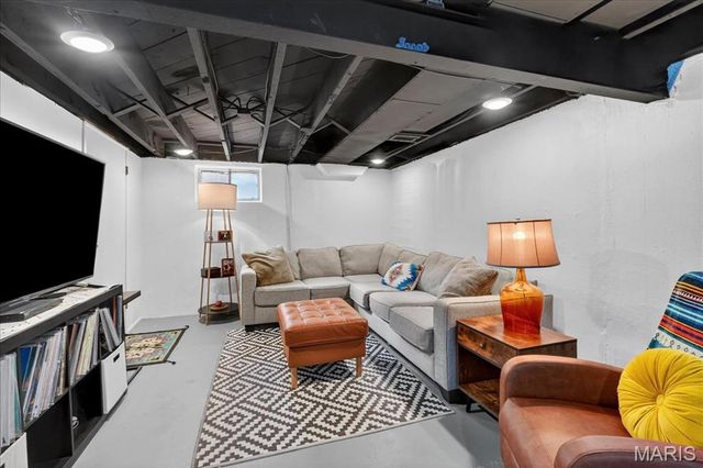 3161 Ohio Avenue, St Louis, MO 63118