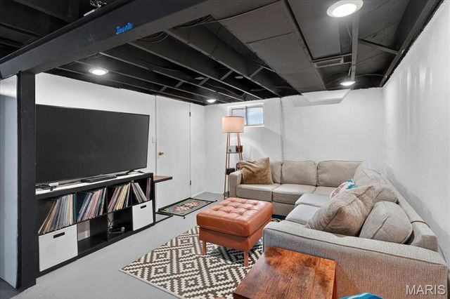 3161 Ohio Avenue, St Louis, MO 63118