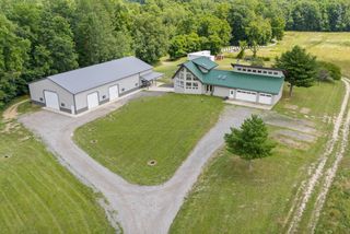 19745 S Lakeside Road, Three Oaks Twp, MI 49117