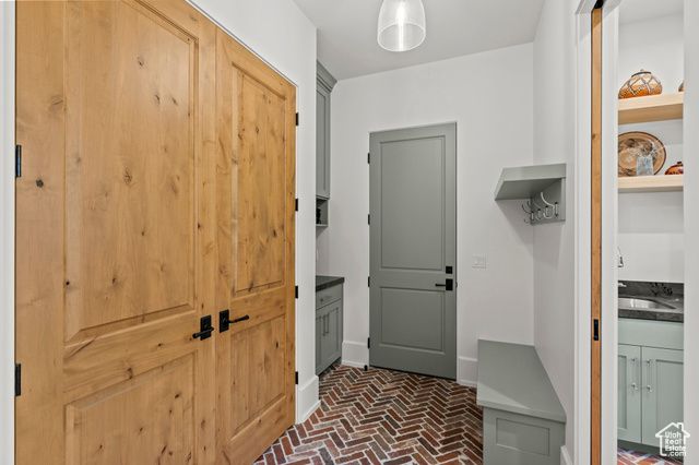 590 N CAPITOL AVE, Salt Lake City, UT 84103