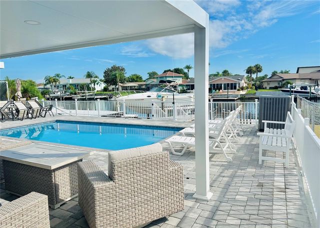 4229 FLORAMAR TERRACE, New Port Richey, FL 34652