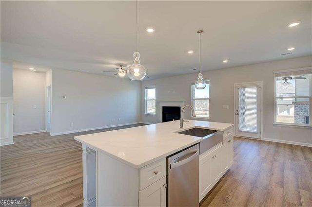 1013 Linford Drive, Locust Grove, GA 30248