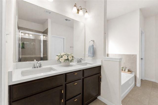 1967 Lili Cove, Bryan, TX 77807