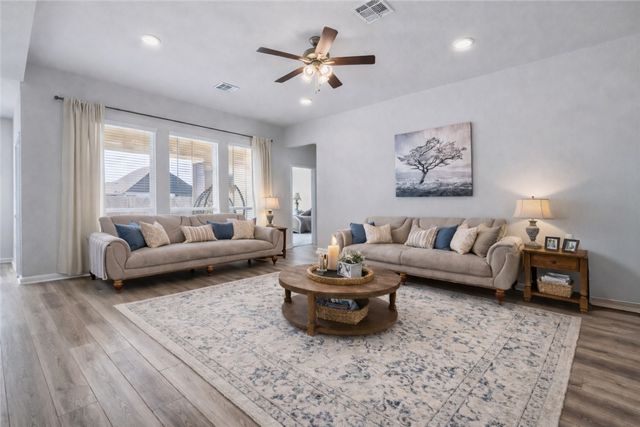 1967 Lili Cove, Bryan, TX 77807