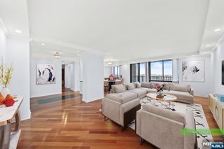 200 Winston Drive 2005, Cliffside Park, NJ 07010