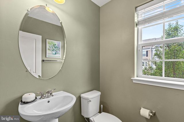 23054 MOUNTAIN LAUREL LN, California, MD 20619