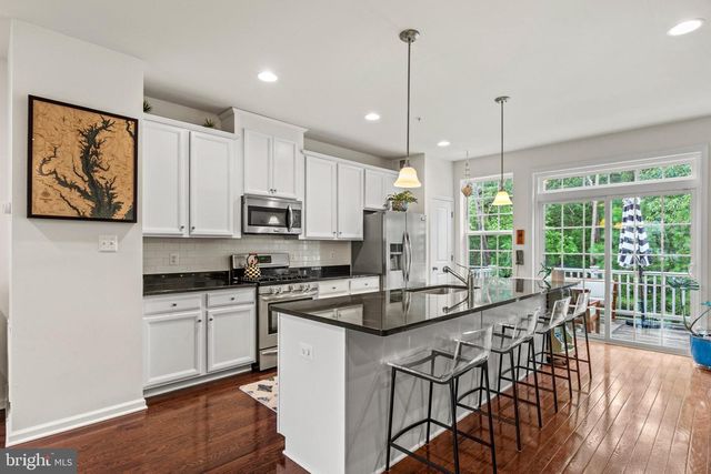 23054 MOUNTAIN LAUREL LN, California, MD 20619