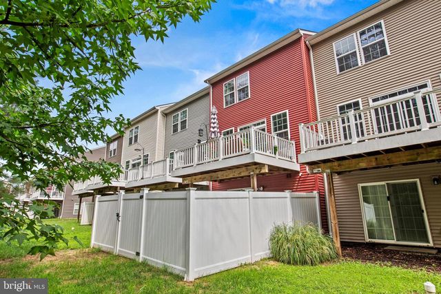23054 MOUNTAIN LAUREL LN, California, MD 20619