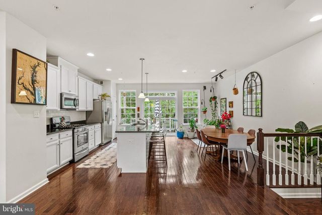 23054 MOUNTAIN LAUREL LN, California, MD 20619
