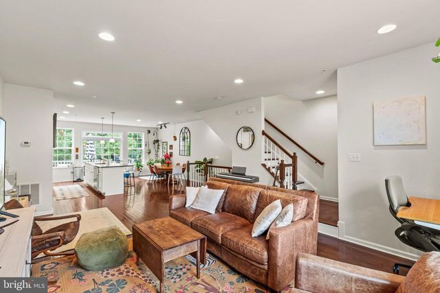 23054 MOUNTAIN LAUREL LN, California, MD 20619