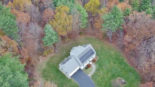 40 Strafford Lane, Bedford, NH 03110