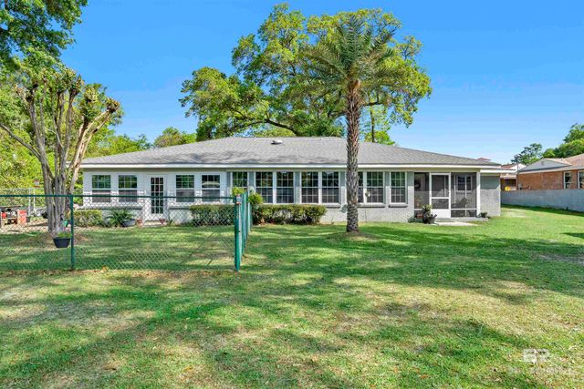 7231 Riverwood Drive West, Foley, AL 36535