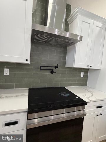 2507 W MASTER ST, Philadelphia, PA 19121