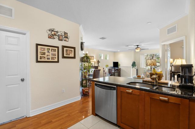 42 SE Sedona Circle 201, Stuart, FL 34994