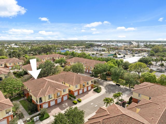 42 SE Sedona Circle 201, Stuart, FL 34994