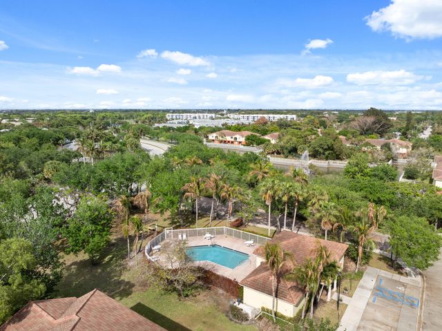 42 SE Sedona Circle 201, Stuart, FL 34994
