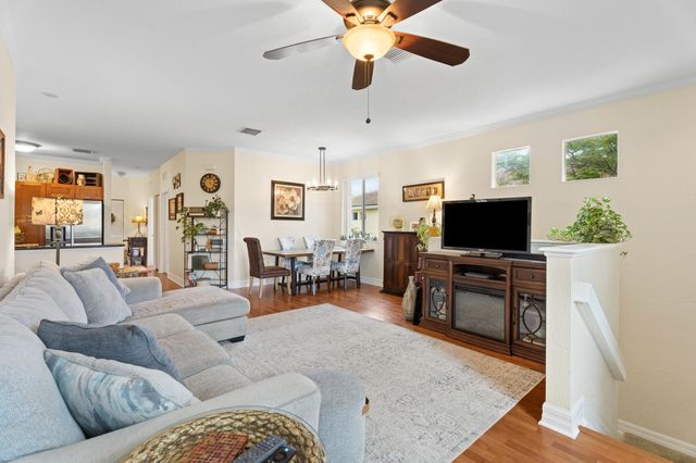 42 SE Sedona Circle 201, Stuart, FL 34994