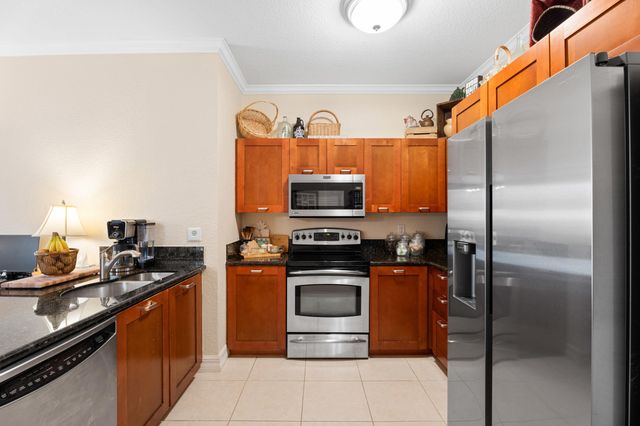 42 SE Sedona Circle 201, Stuart, FL 34994