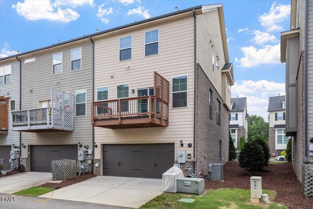 516 Old Mill Village Drive, Apex, NC 27502