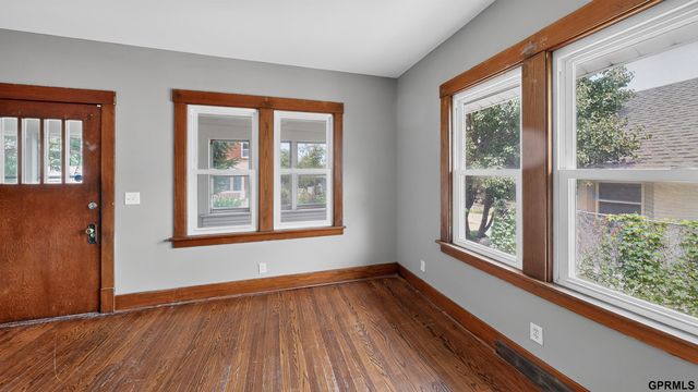 1507 Pasadena Avenue, Omaha, NE 68107