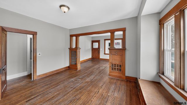 1507 Pasadena Avenue, Omaha, NE 68107