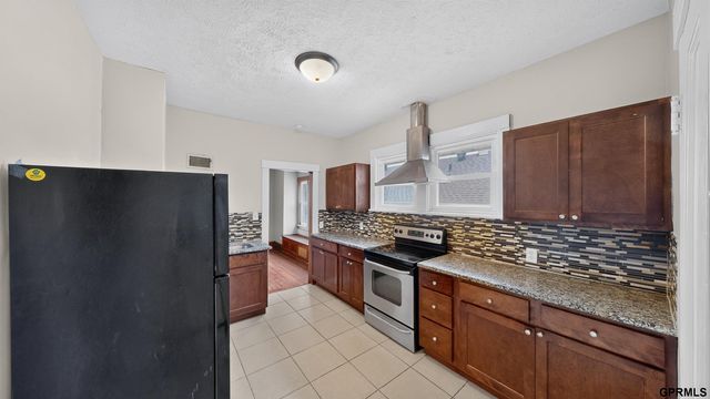 1507 Pasadena Avenue, Omaha, NE 68107