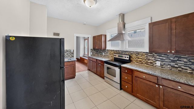 1507 Pasadena Avenue, Omaha, NE 68107