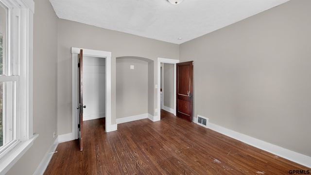 1507 Pasadena Avenue, Omaha, NE 68107
