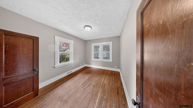 1507 Pasadena Avenue, Omaha, NE 68107