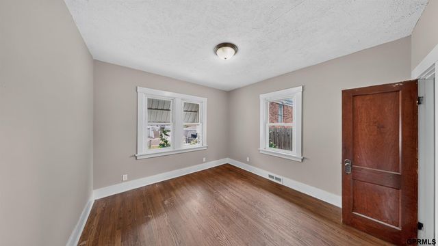 1507 Pasadena Avenue, Omaha, NE 68107
