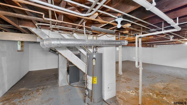 1507 Pasadena Avenue, Omaha, NE 68107