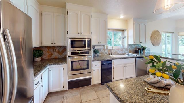 3379 Cambridge Rd, Cameron Park, CA 95682