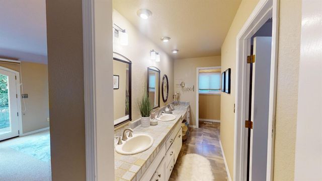 3379 Cambridge Rd, Cameron Park, CA 95682