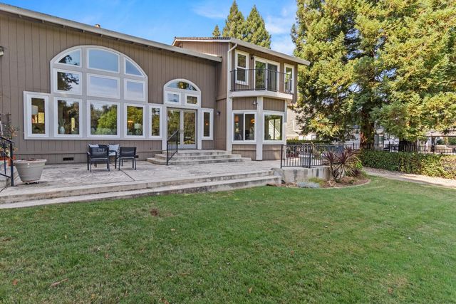 3379 Cambridge Rd, Cameron Park, CA 95682