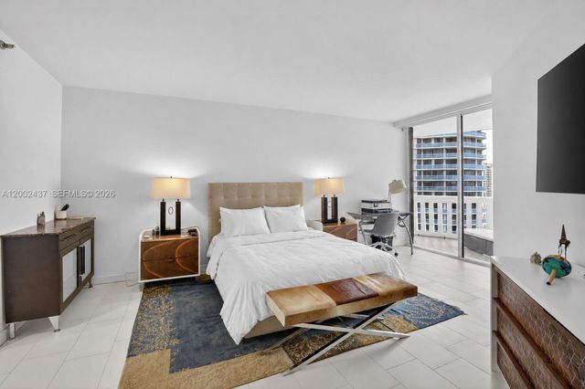 3000 Island Blvd 2404, Aventura, FL 33160