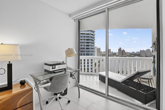 3000 Island Blvd 2404, Aventura, FL 33160