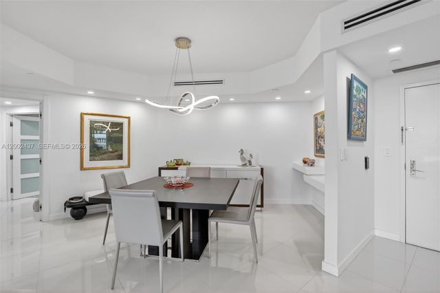 3000 Island Blvd 2404, Aventura, FL 33160